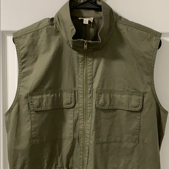 Maison Jules Vest NWT - Picture 2 of 7